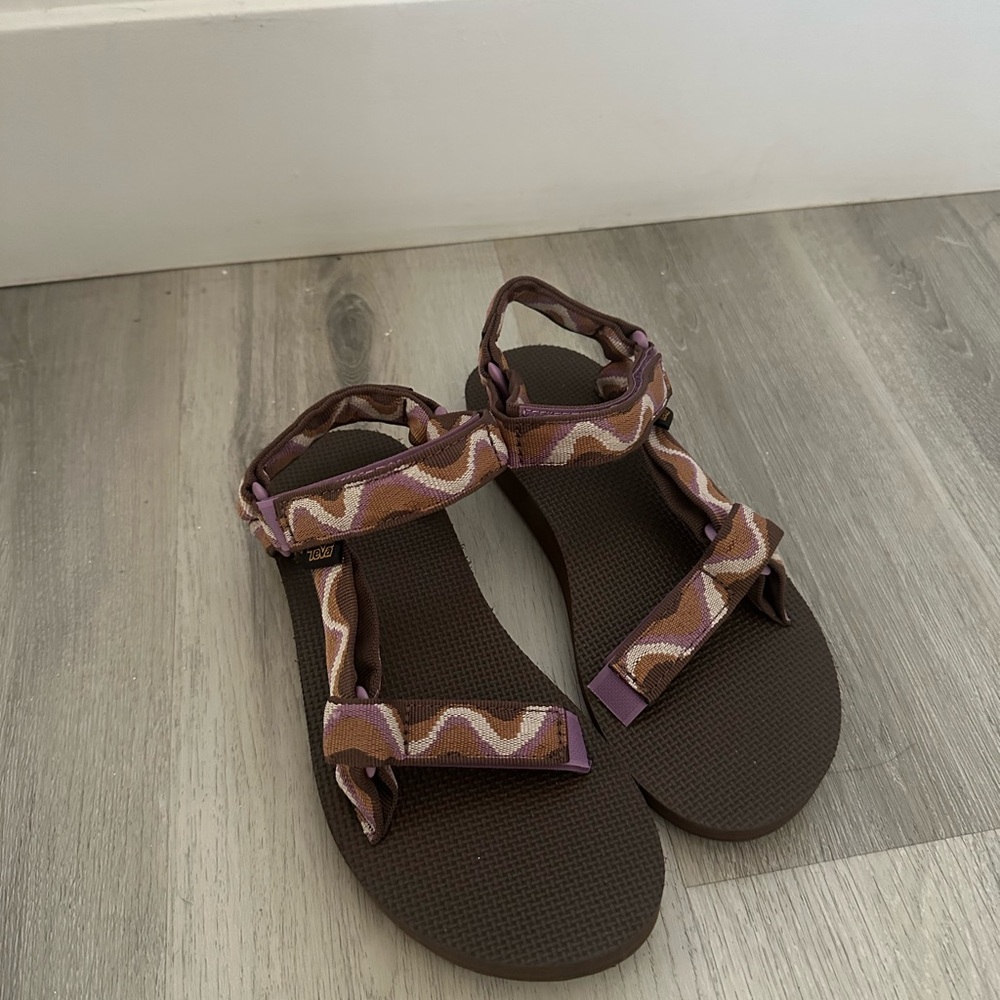 NWOT Teva Brown and Purple Sandals